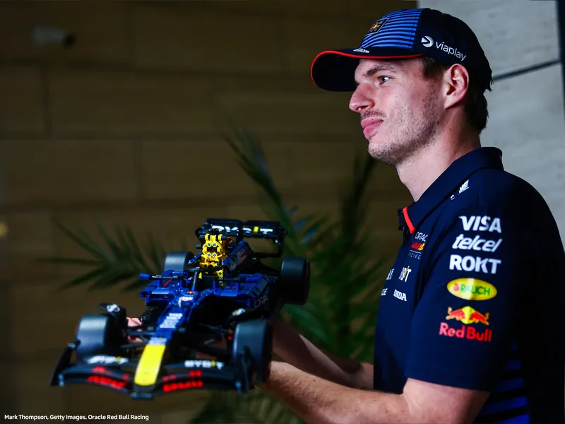 Oracle Red Bull Racing RB20 F1 auto - 8