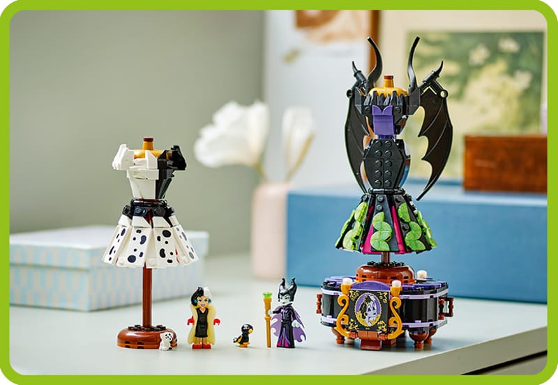 De jurken van Maleficent en Cruella De V - 6