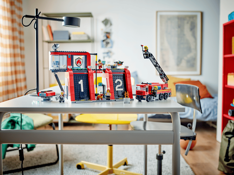 Brandweerkazerne en brandweerauto - 9