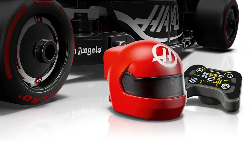 MoneyGram Haas F1® Team VF-24 racewagen - 13